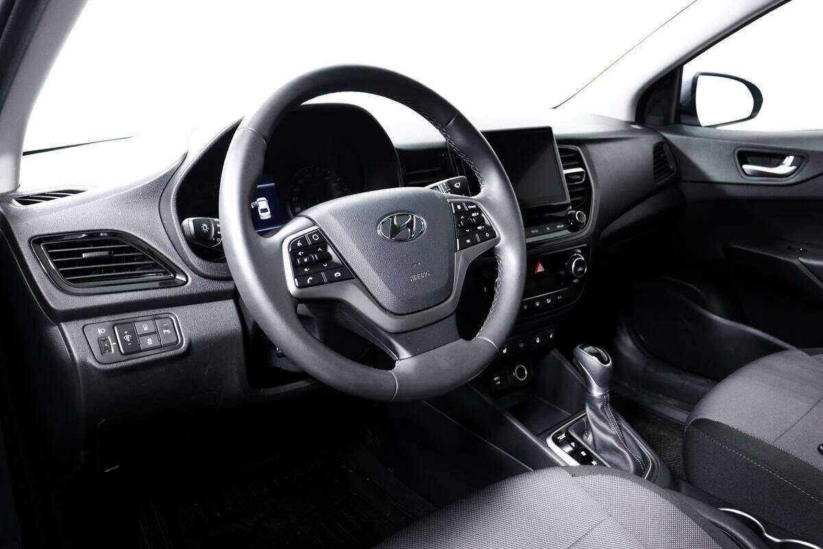 Hyundai Solaris с пробегом — 2020 год. Фото: #12