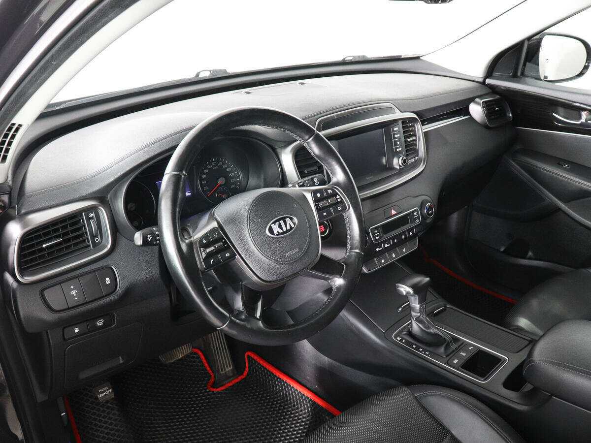 Kia Sorento с пробегом — 2019 год. Фото: #5
