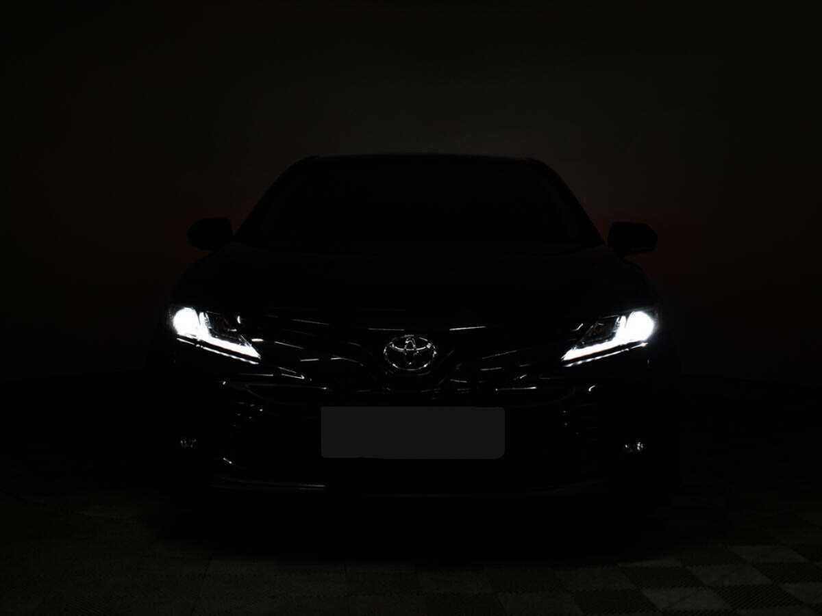 Toyota Camry с пробегом — 2019 год. Фото: #4