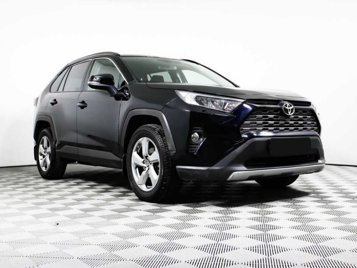 Toyota RAV4 с пробегом — 2020 год. Фото: #2