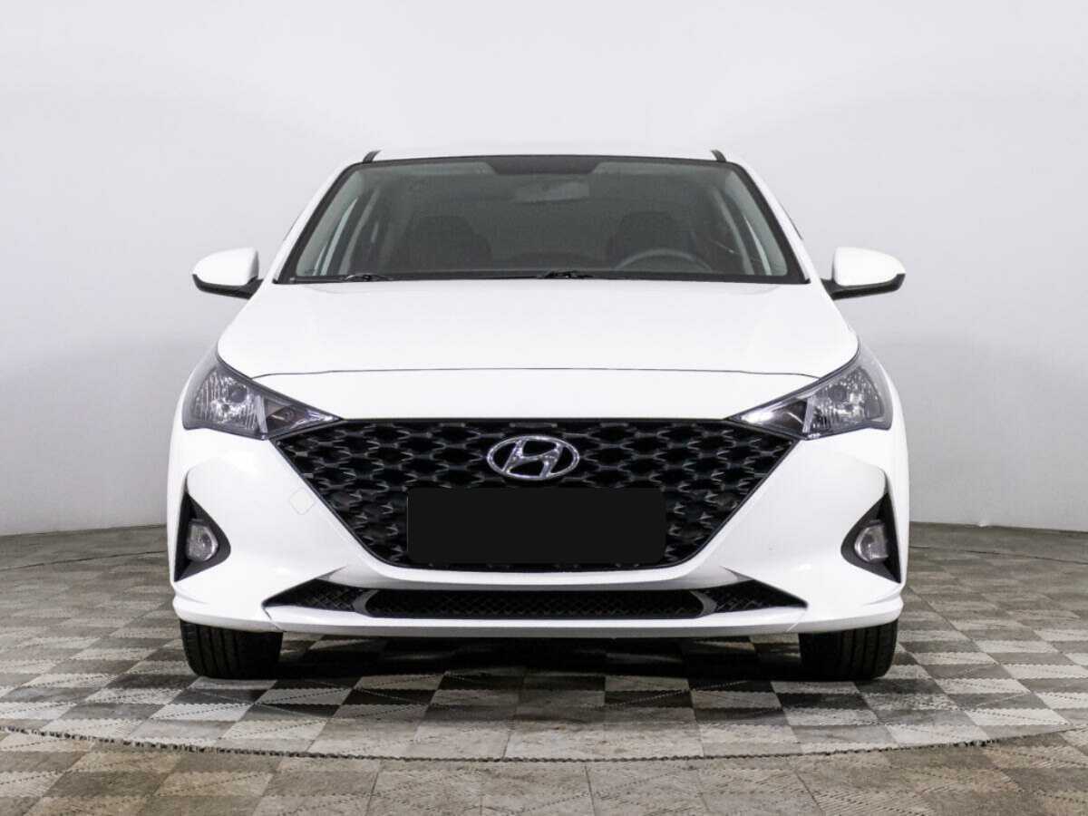 Hyundai Solaris с пробегом — 2021 год. Фото: #1