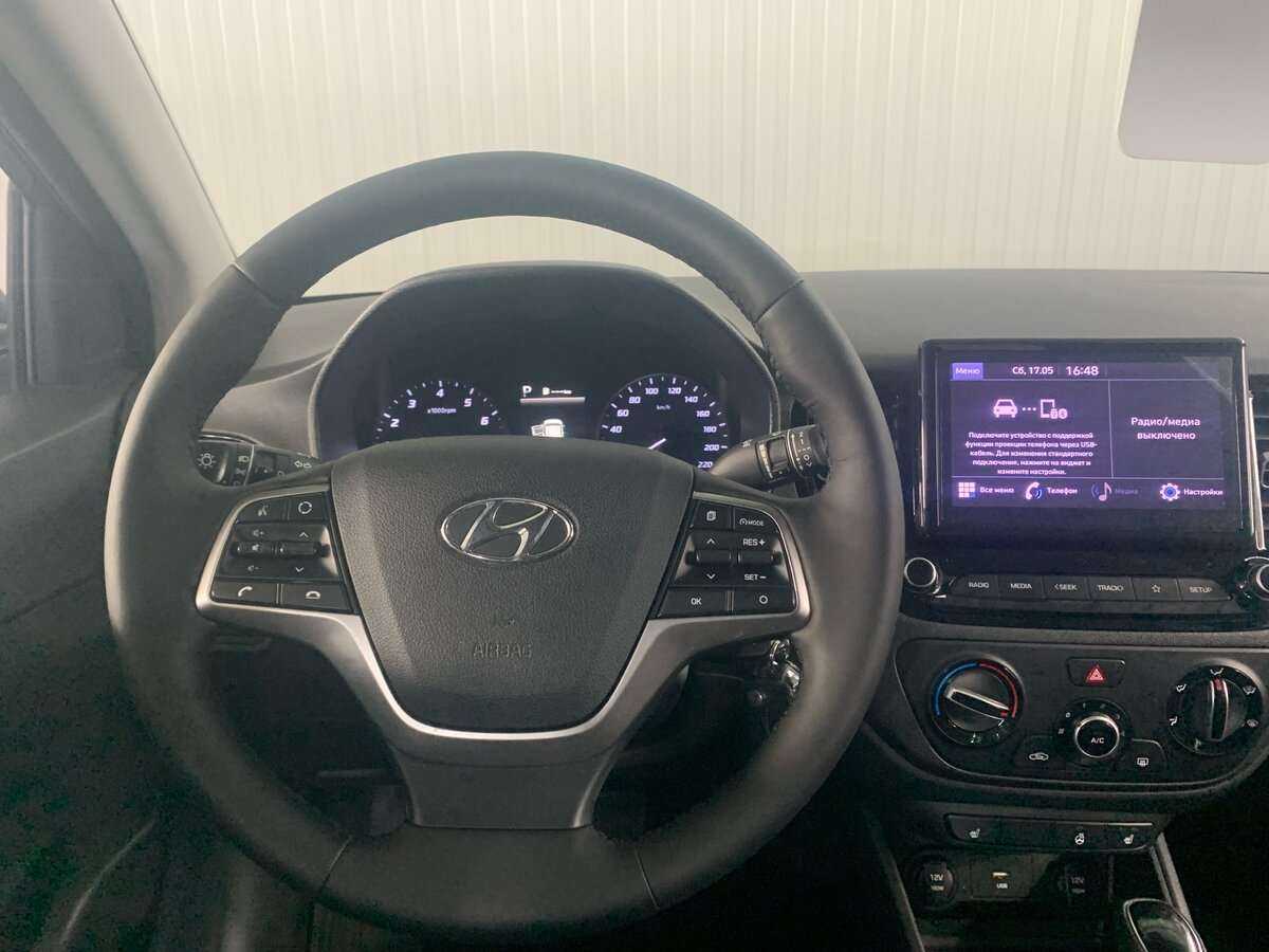 Hyundai Solaris с пробегом — 2021 год. Фото: #9