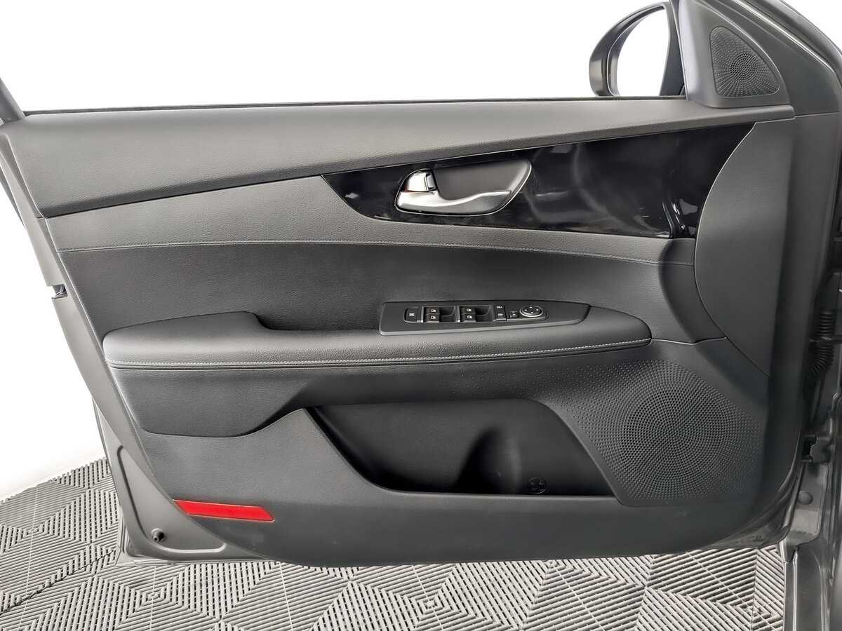 Kia Cerato с пробегом — 2021 год. Фото: #18