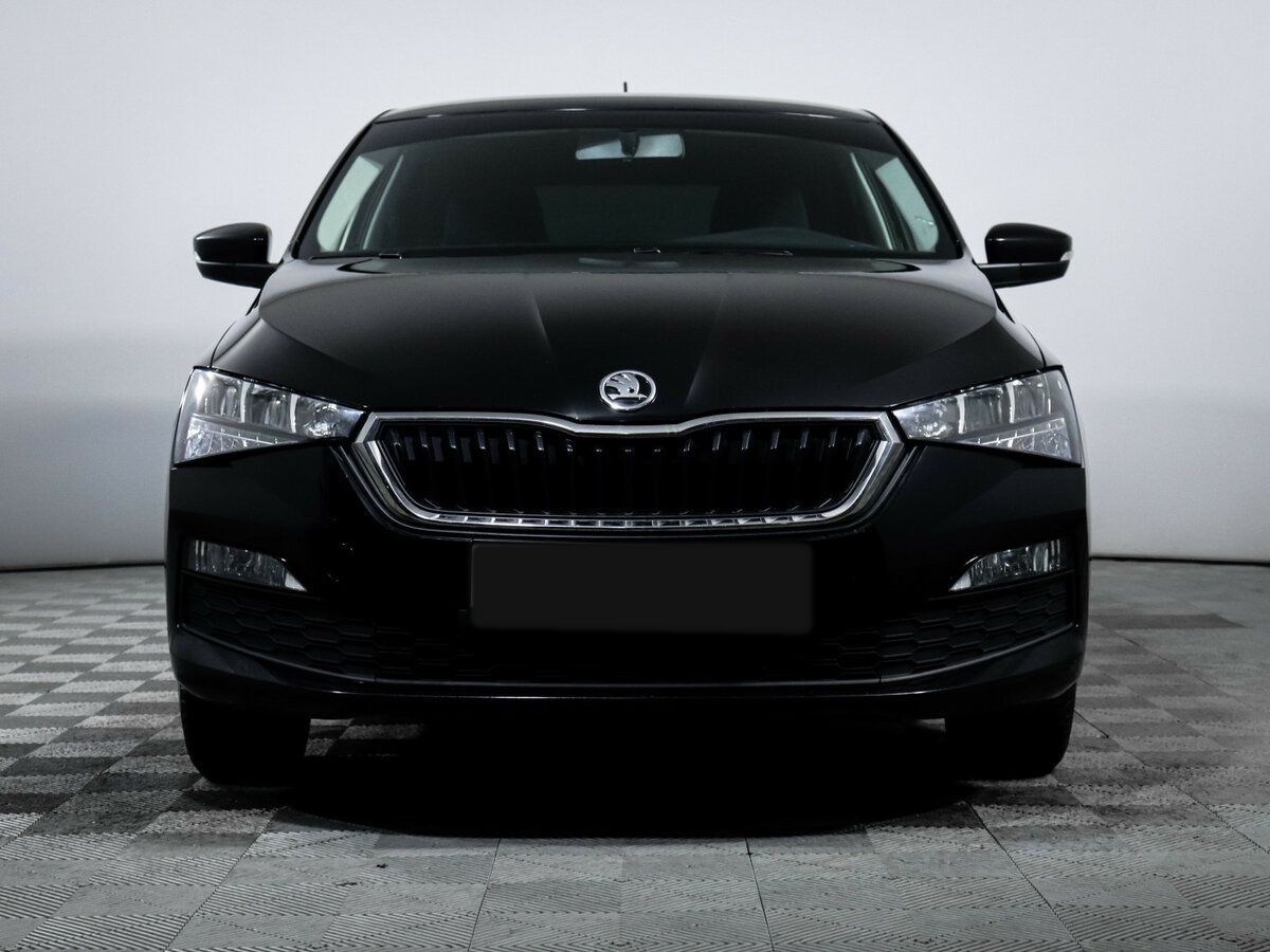 Skoda Rapid с пробегом — 2021 год. Фото: #1