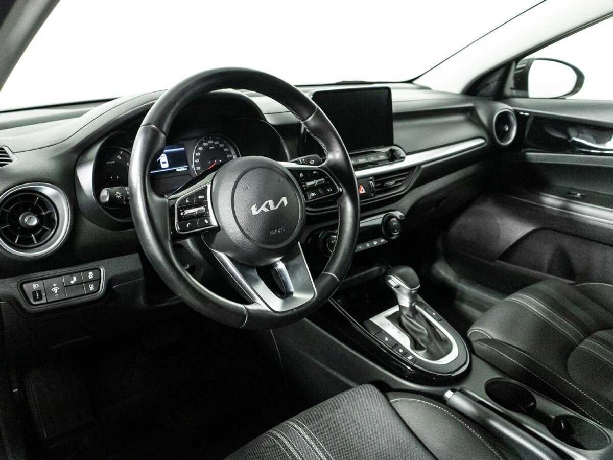 Kia Cerato с пробегом — 2021 год. Фото: #10