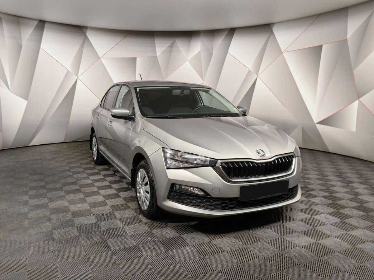 Skoda Rapid с пробегом — 2021 год. Фото: #2