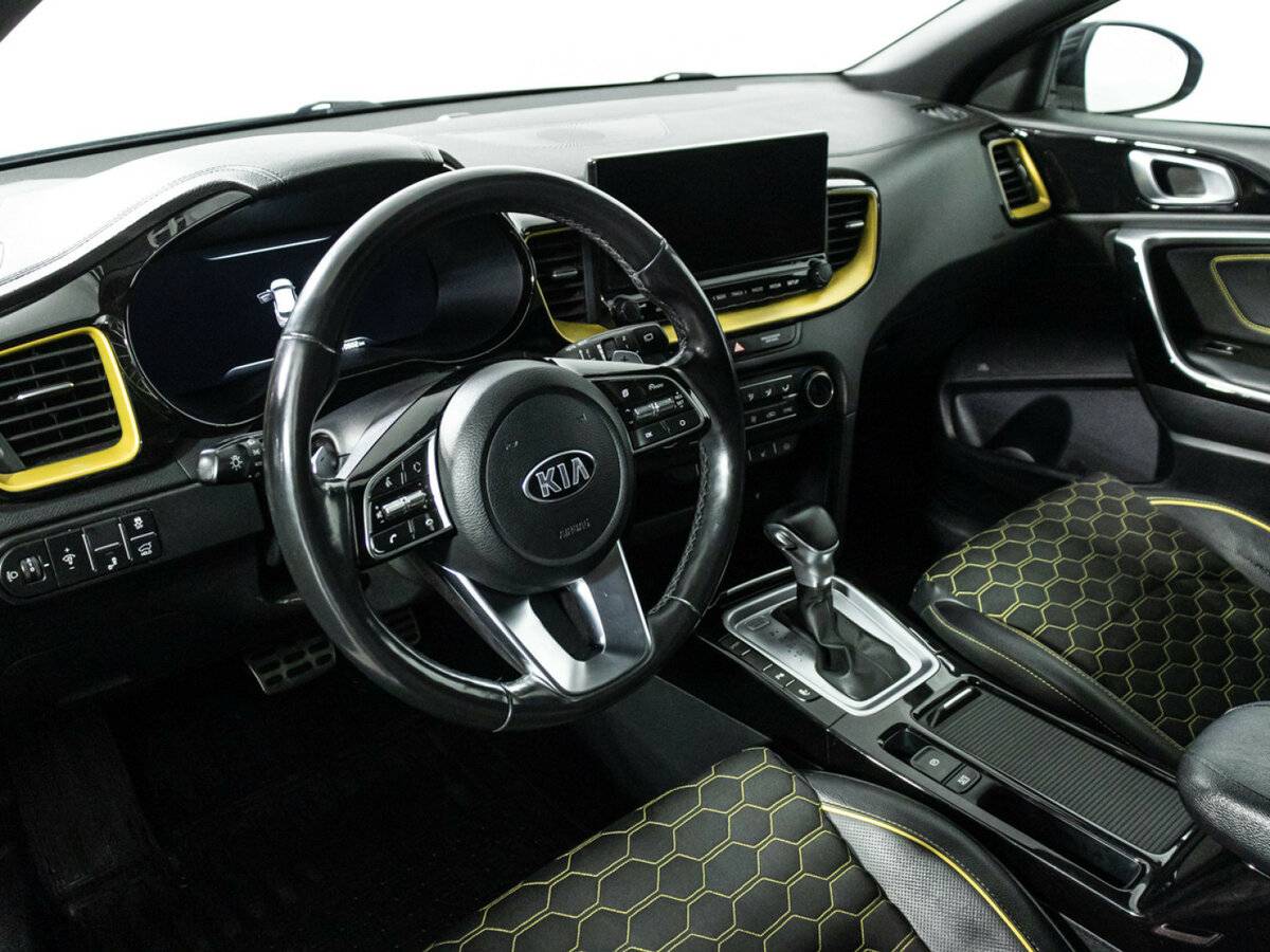 Kia XCeed с пробегом — 2020 год. Фото: #10