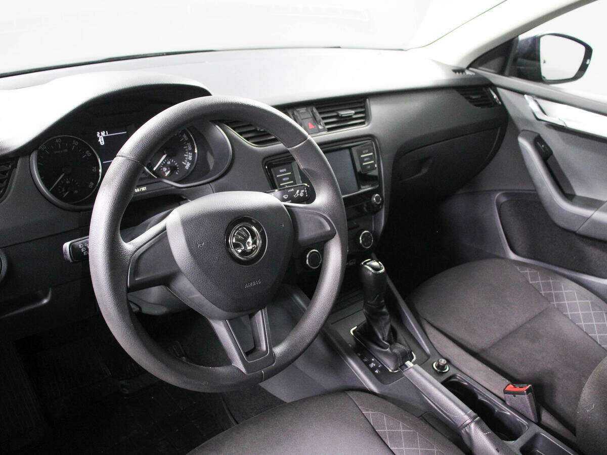 Skoda Octavia с пробегом — 2018 год. Фото: #12