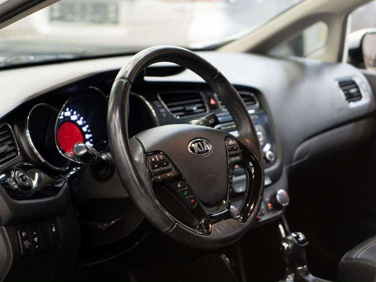 Kia Ceed с пробегом — 2014 год. Фото: #4