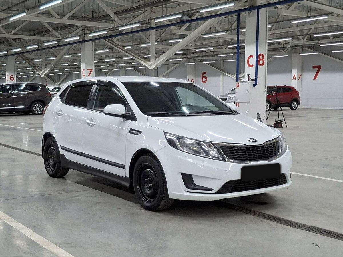 Kia Rio с пробегом — 2014 год. Фото: #2