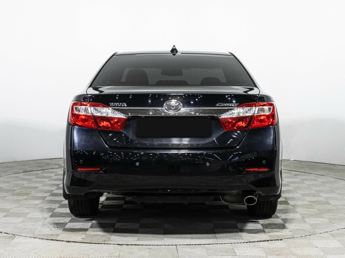 Toyota Camry с пробегом — 2014 год. Фото: #5