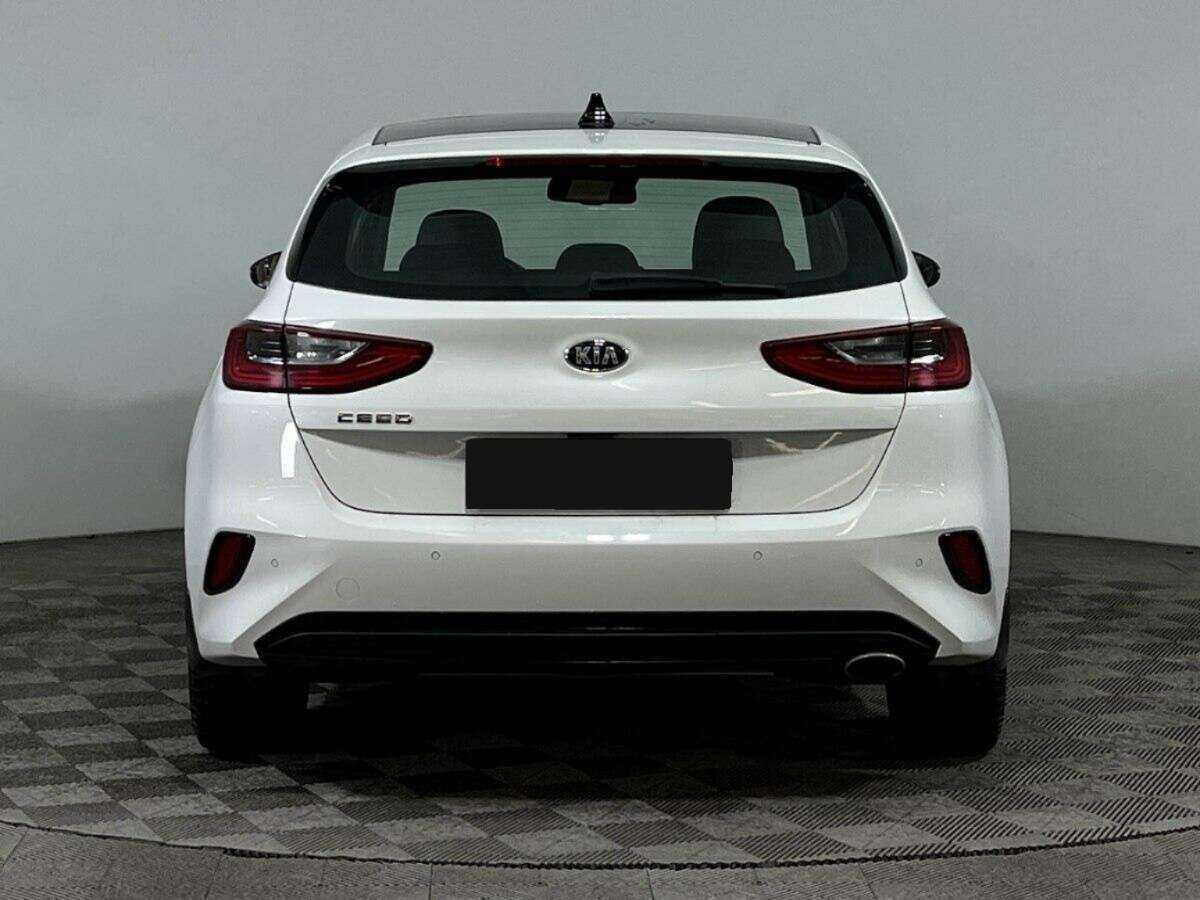 Kia Ceed с пробегом — 2018 год. Фото: #5