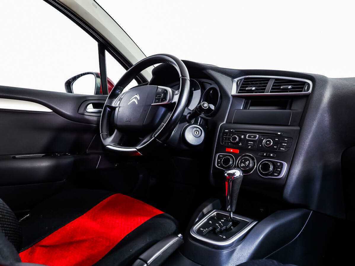 Citroen C4 с пробегом — 2012 год. Фото: #7