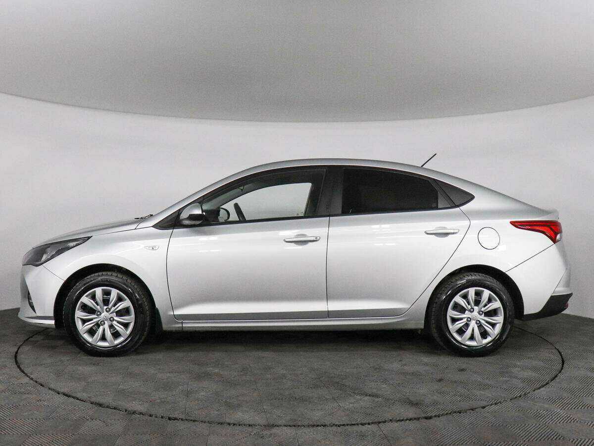 Hyundai Solaris с пробегом — 2021 год. Фото: #6