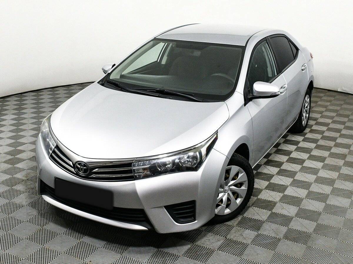Toyota Corolla с пробегом — 2015 год. Фото: #13