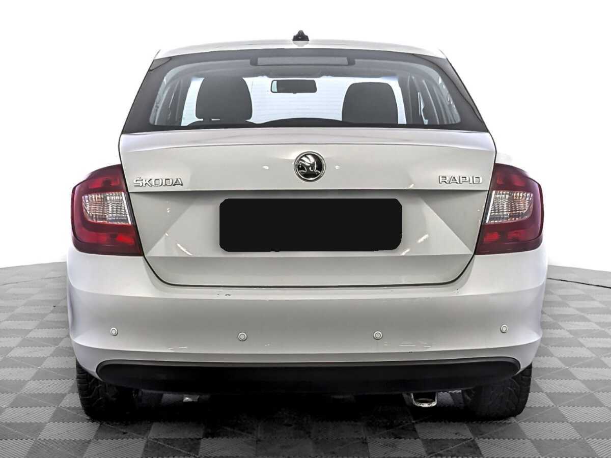 Skoda Rapid с пробегом — 2019 год. Фото: #5