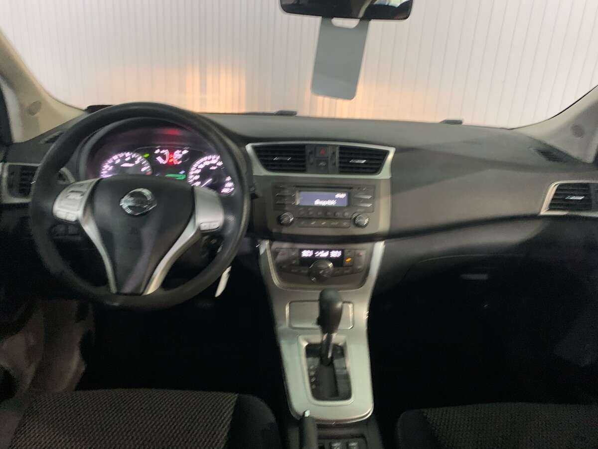 Nissan Tiida с пробегом — 2015 год. Фото: #8
