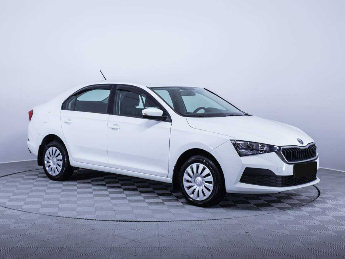 Skoda Rapid с пробегом — 2021 год. Фото: #2