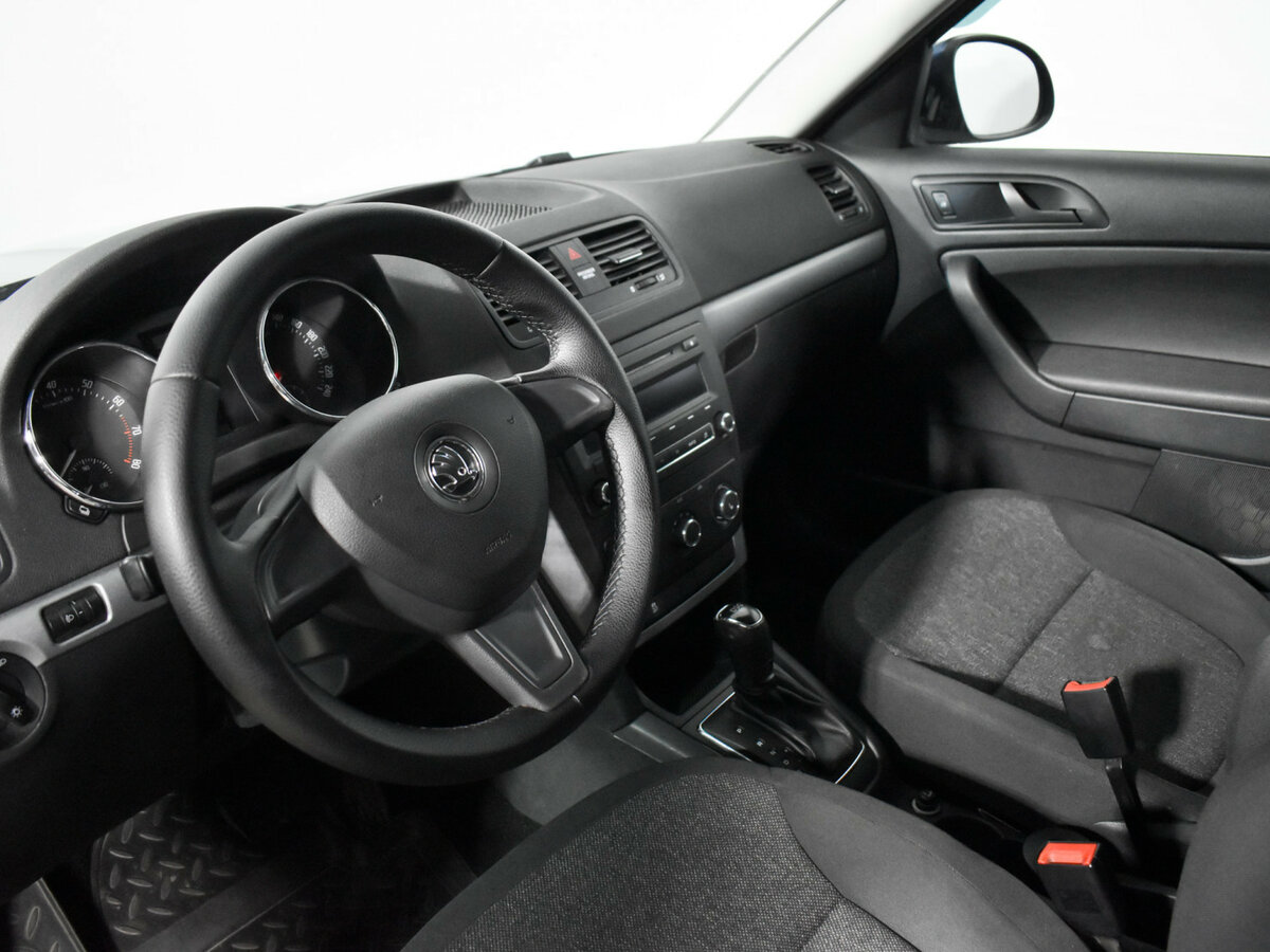 Skoda Yeti с пробегом — 2014 год. Фото: #8