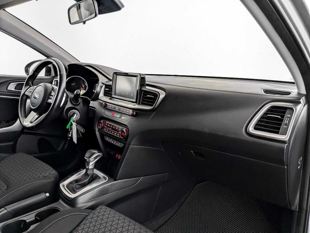 Kia Ceed с пробегом — 2019 год. Фото: #8