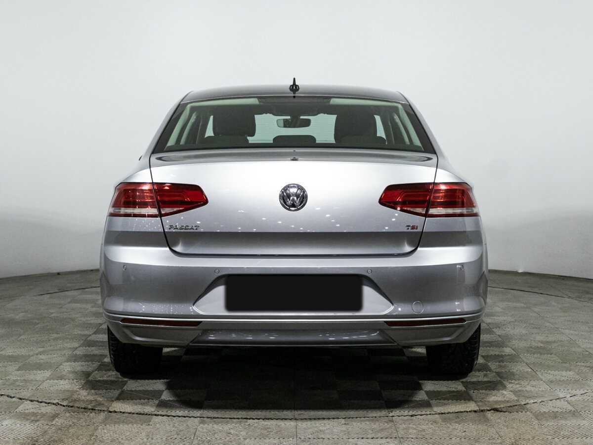 Volkswagen Passat с пробегом — 2017 год. Фото: #5