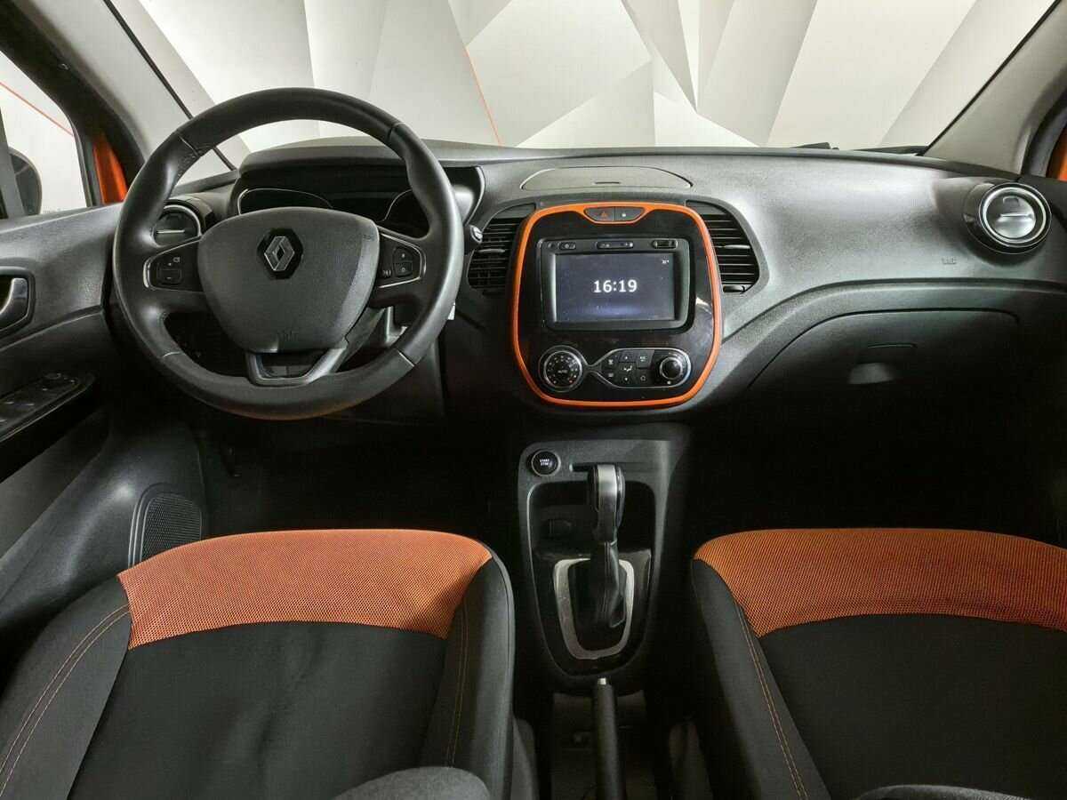 Renault Kaptur с пробегом — 2017 год. Фото: #9