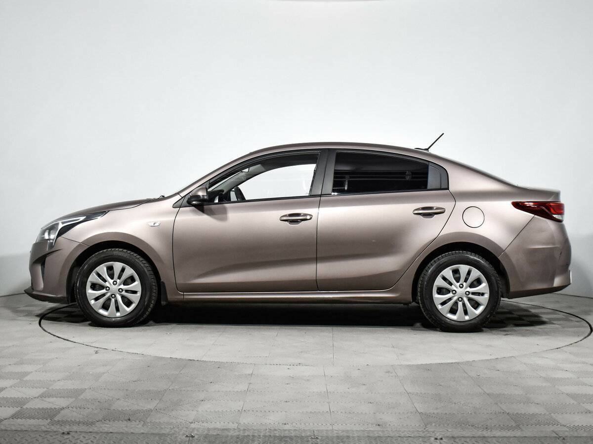 Kia Rio с пробегом — 2020 год. Фото: #7