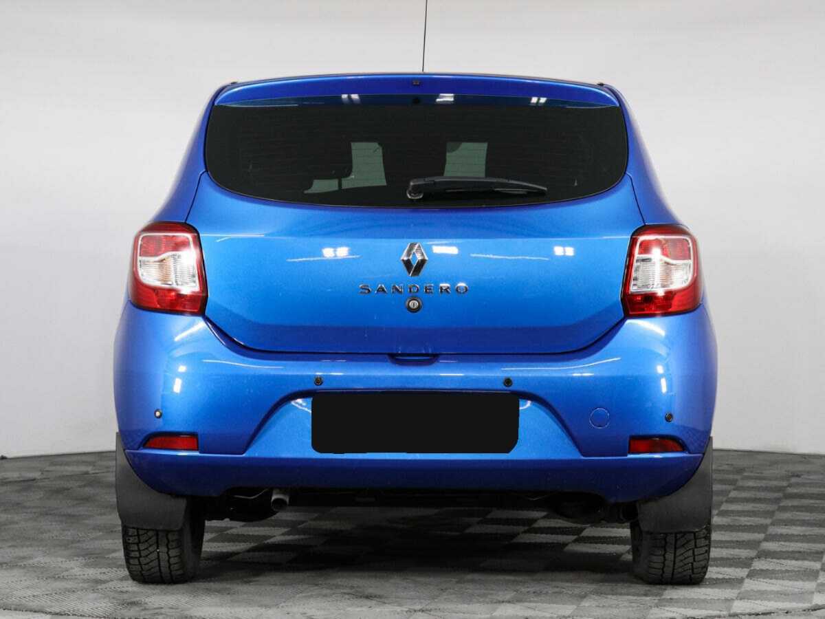 Renault Sandero с пробегом — 2016 год. Фото: #5