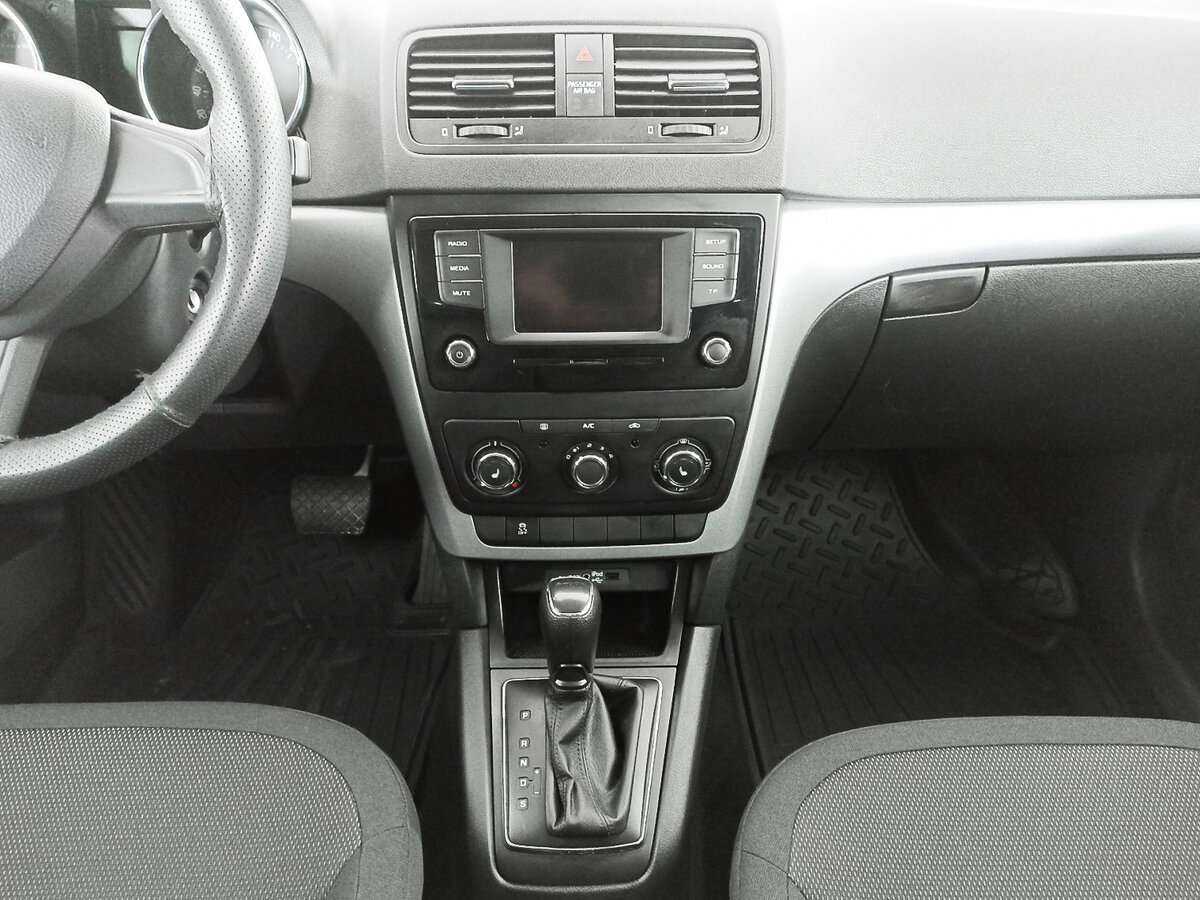 Skoda Yeti с пробегом — 2015 год. Фото: #12