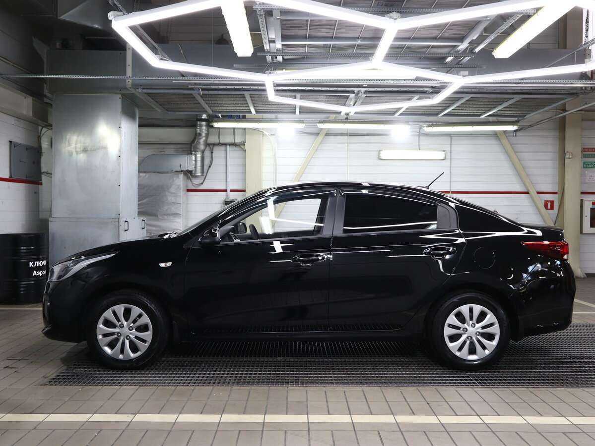 Kia Rio с пробегом — 2017 год. Фото: #6