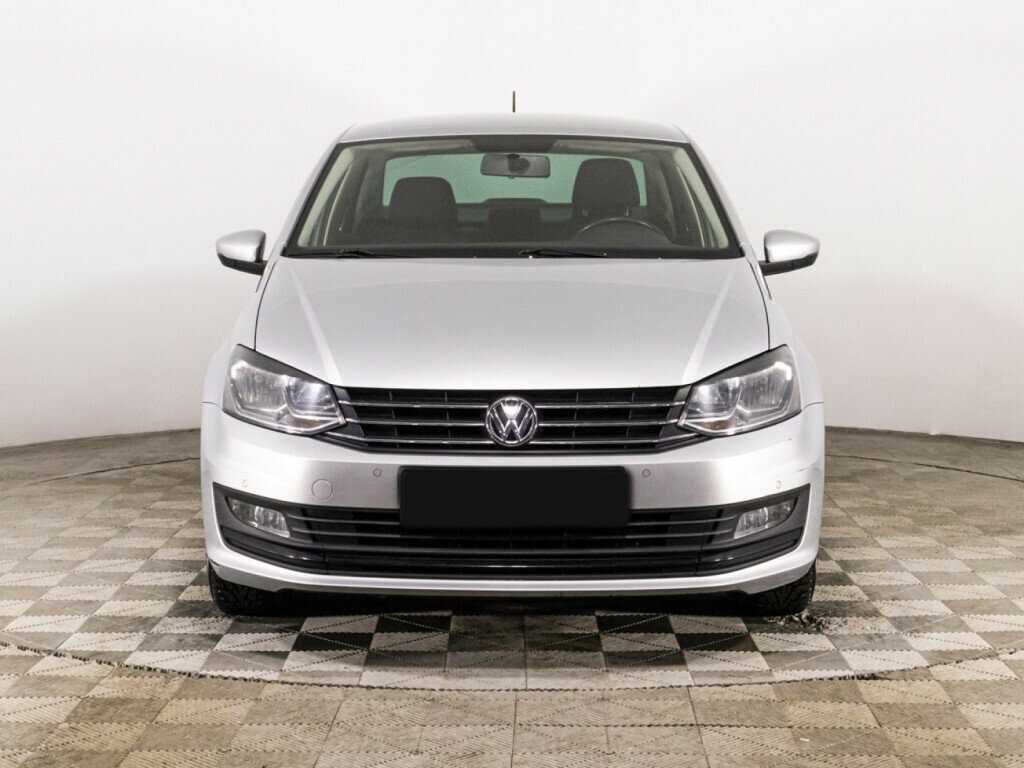 Volkswagen Polo с пробегом — 2018 год. Фото: #1