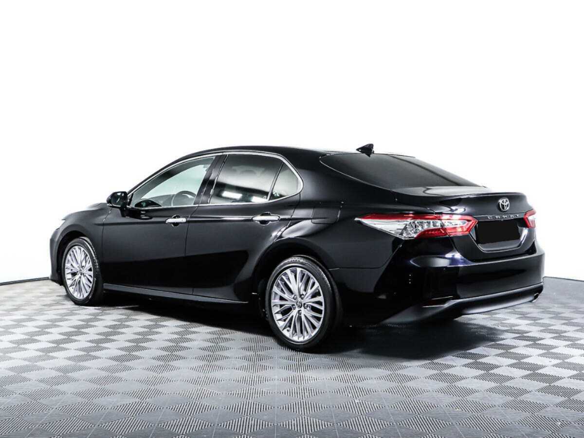 Toyota Camry с пробегом — 2020 год. Фото: #6