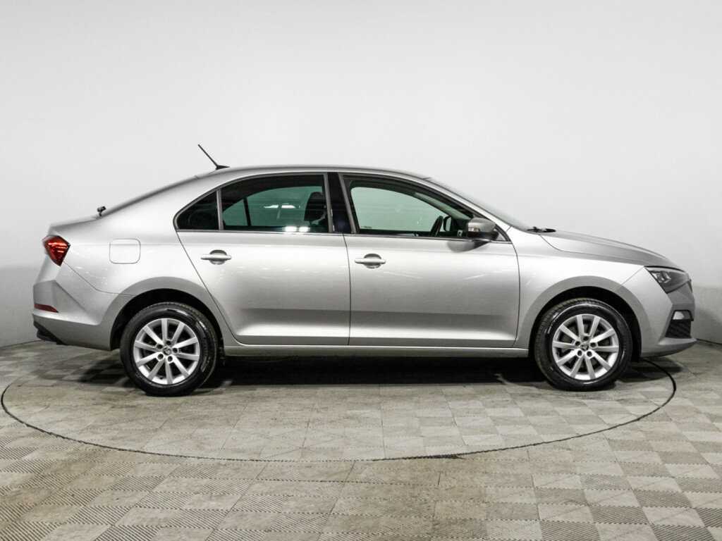 Skoda Rapid с пробегом — 2021 год. Фото: #3