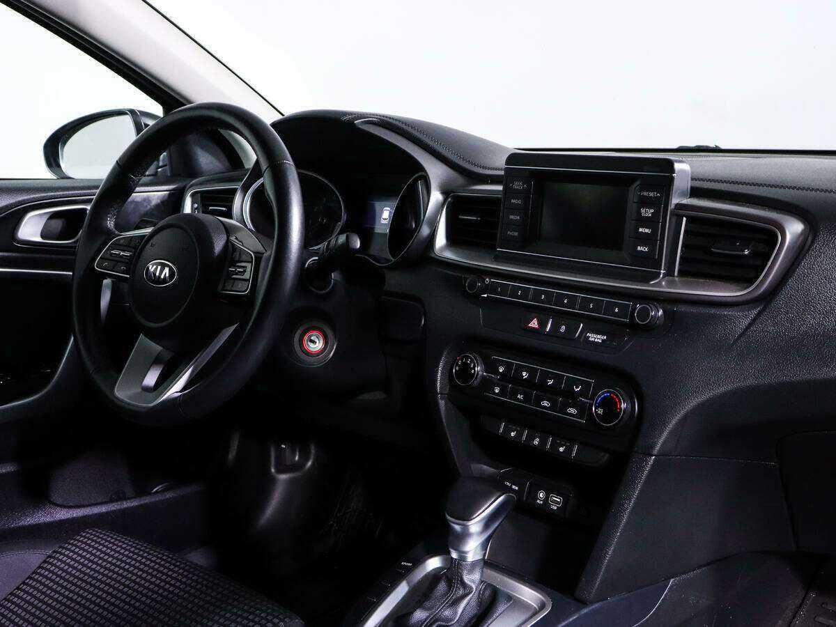 Kia Ceed с пробегом — 2019 год. Фото: #6