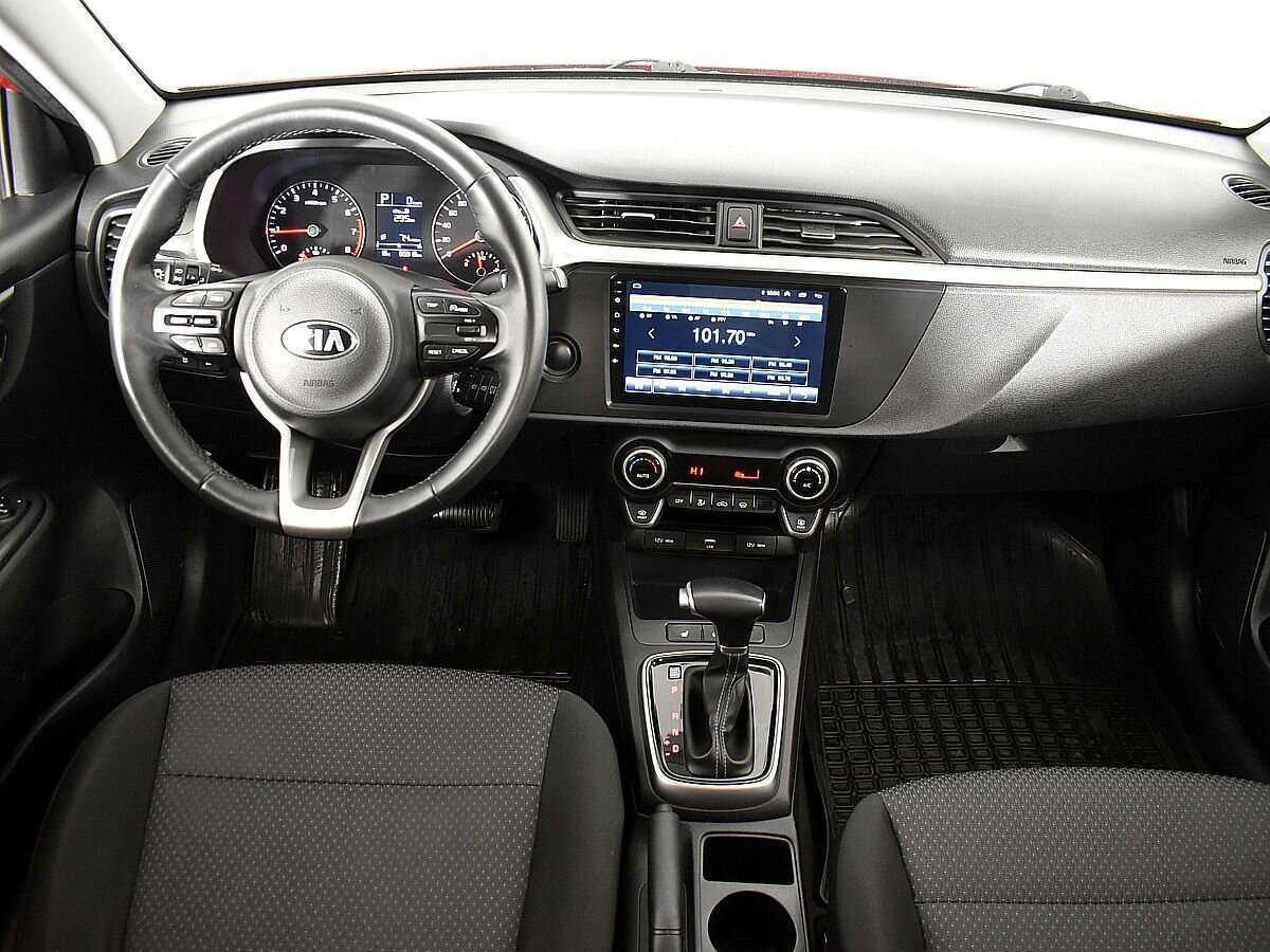 Kia Rio с пробегом — 2020 год. Фото: #9