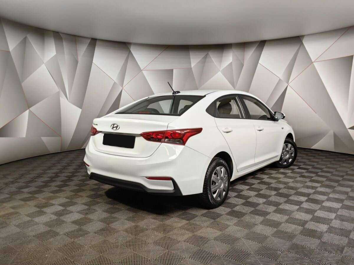 Hyundai Solaris с пробегом — 2019 год. Фото: #1