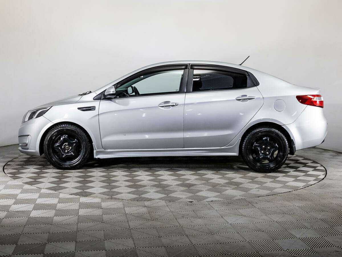 Kia Rio с пробегом — 2012 год. Фото: #7
