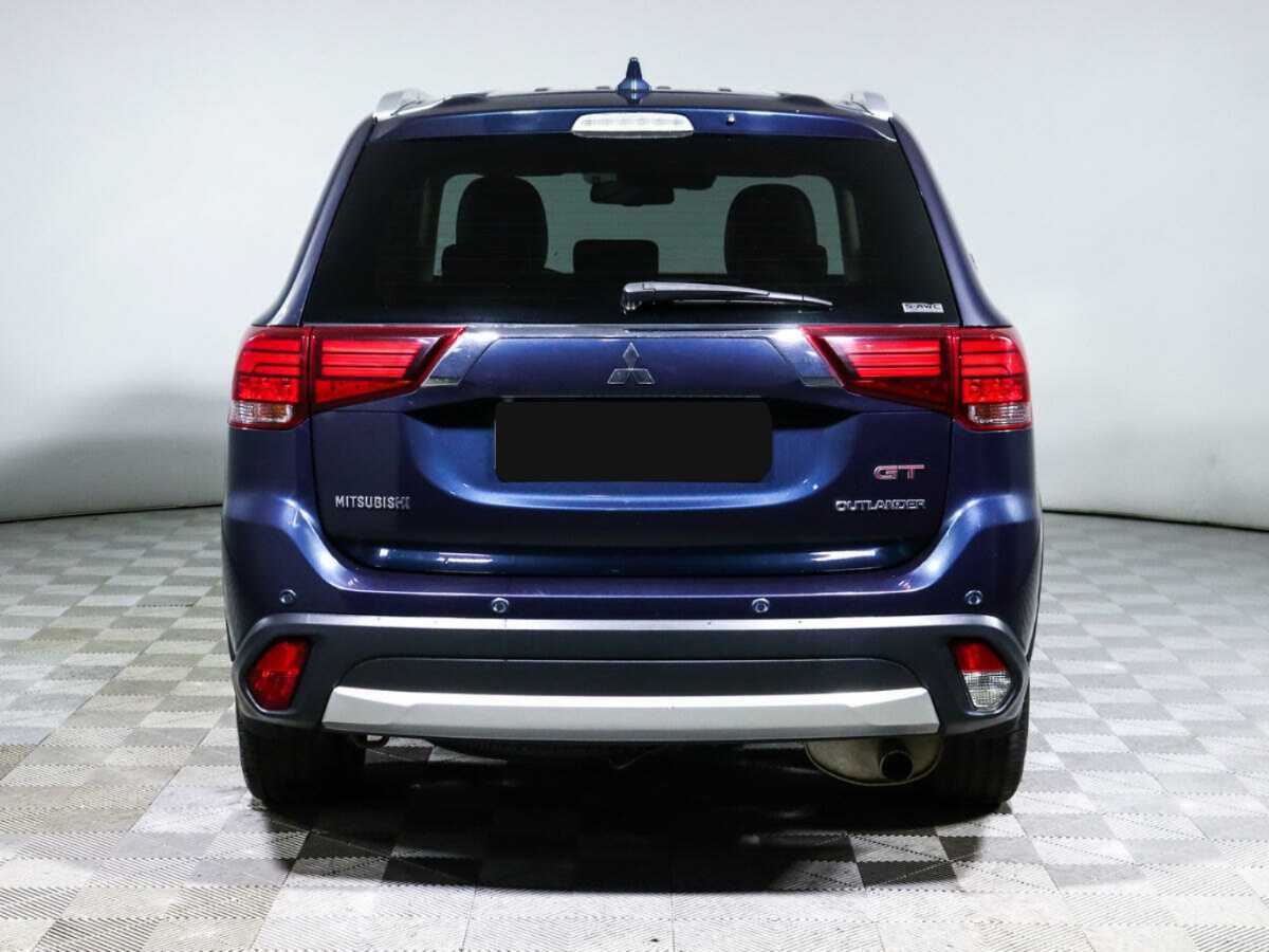Mitsubishi Outlander с пробегом — 2017 год. Фото: #4