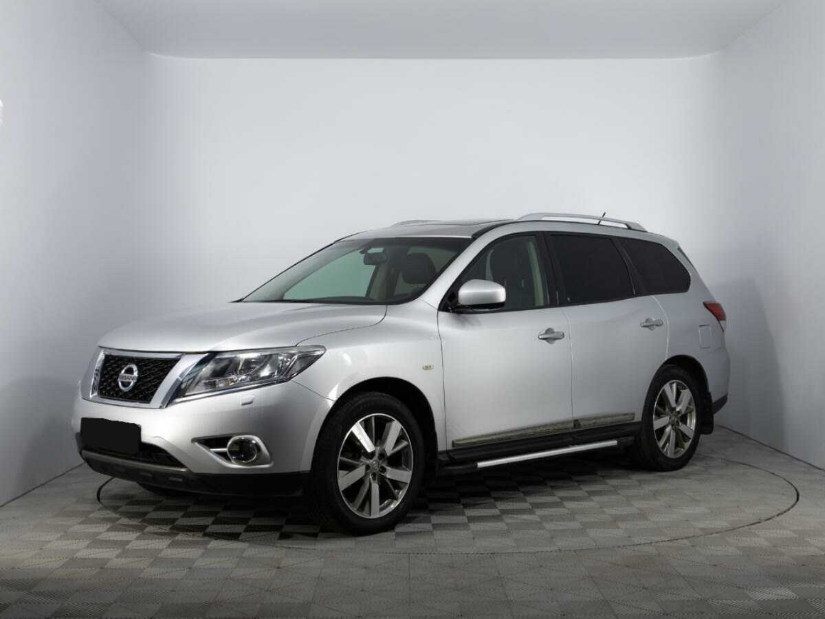 Nissan Pathfinder с пробегом — 2015 год. Посмотреть фото