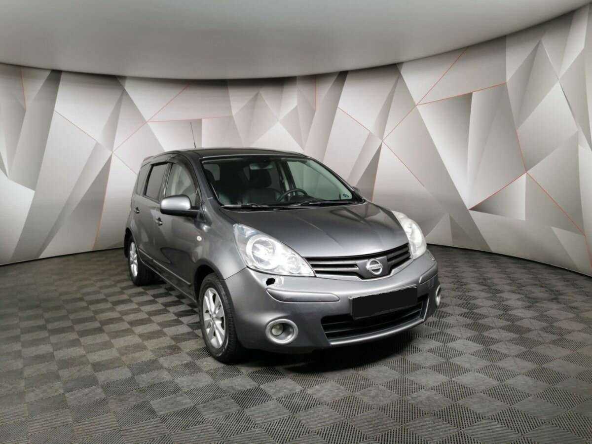 Nissan Note с пробегом — 2012 год. Фото: #2