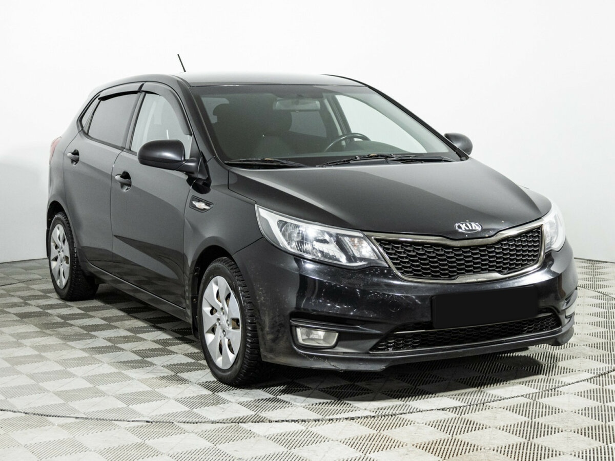 Kia Rio с пробегом — 2015 год. Фото: #2