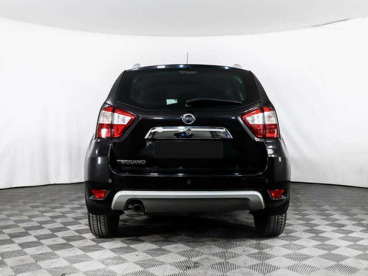 Nissan Terrano с пробегом — 2015 год. Фото: #4
