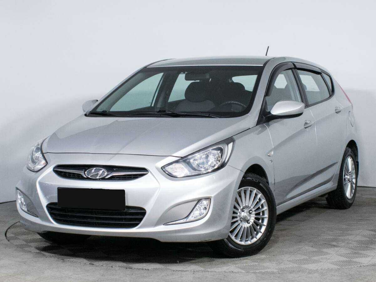 Hyundai Solaris с пробегом — 2012 год. Фото: #0