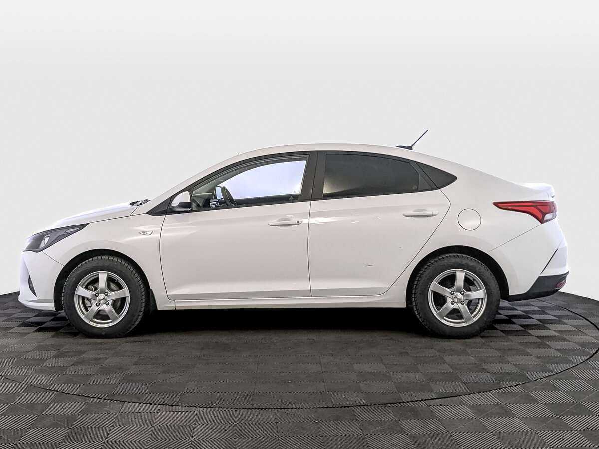 Hyundai Solaris с пробегом — 2021 год. Фото: #7