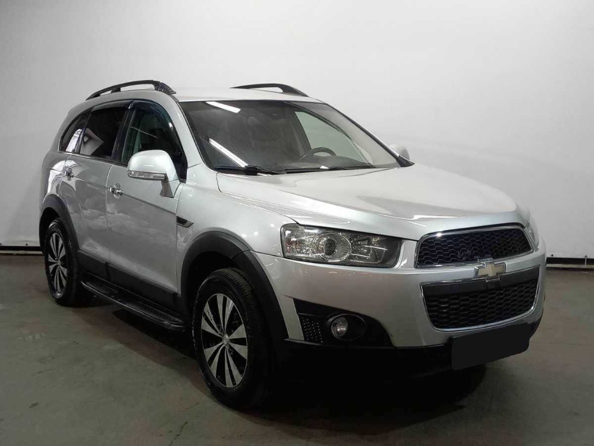 Chevrolet Captiva с пробегом — 2012 год. Фото: #2