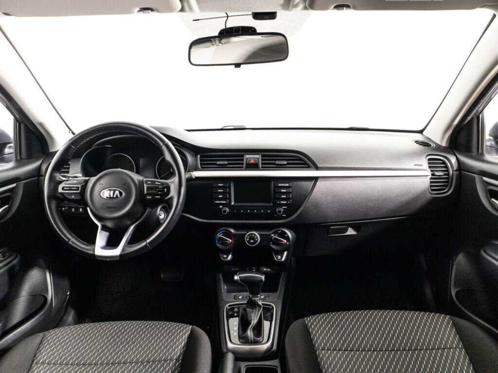 Kia Rio с пробегом — 2020 год. Фото: #13