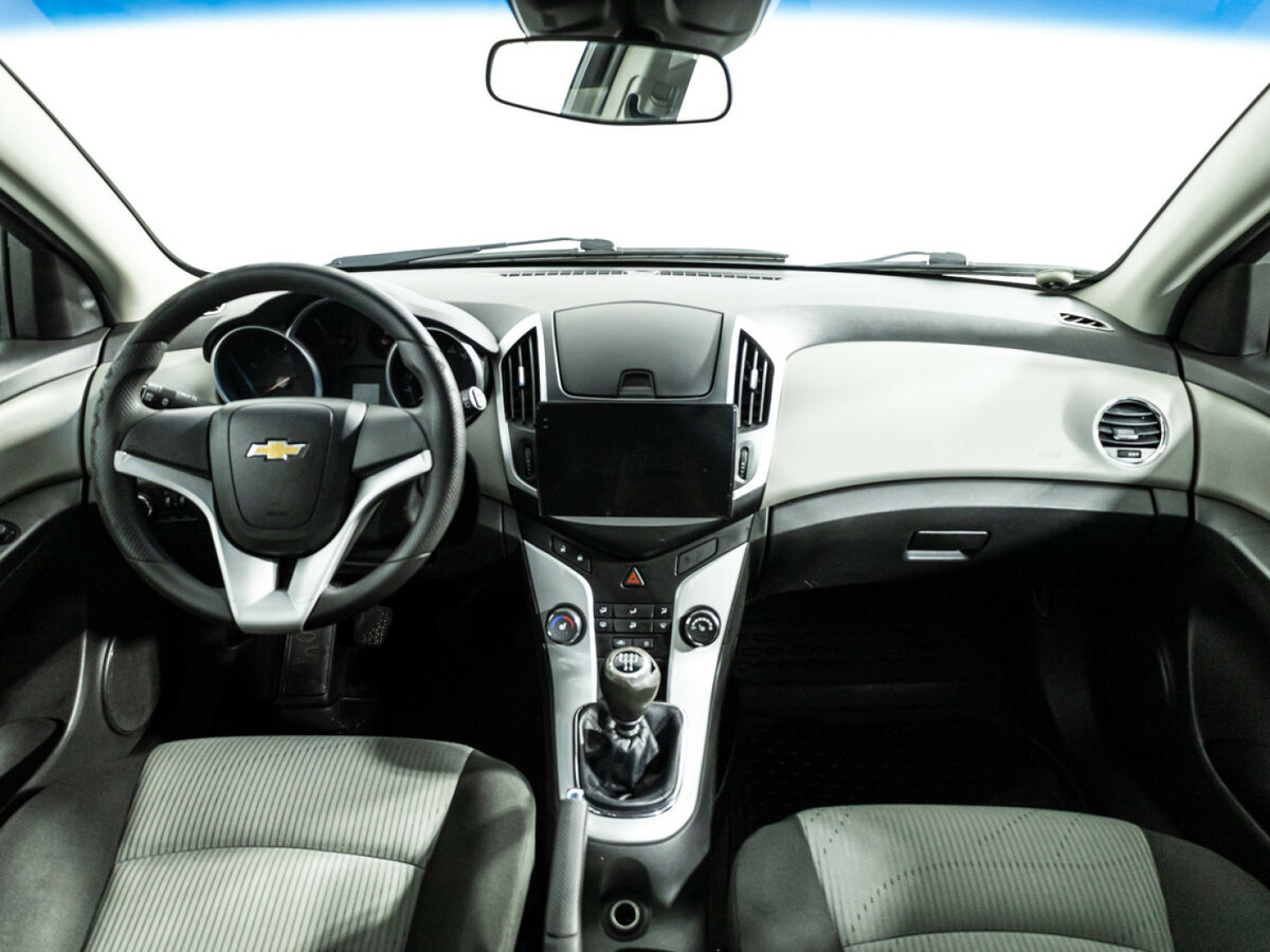 Chevrolet Cruze с пробегом — 2014 год. Фото: #12