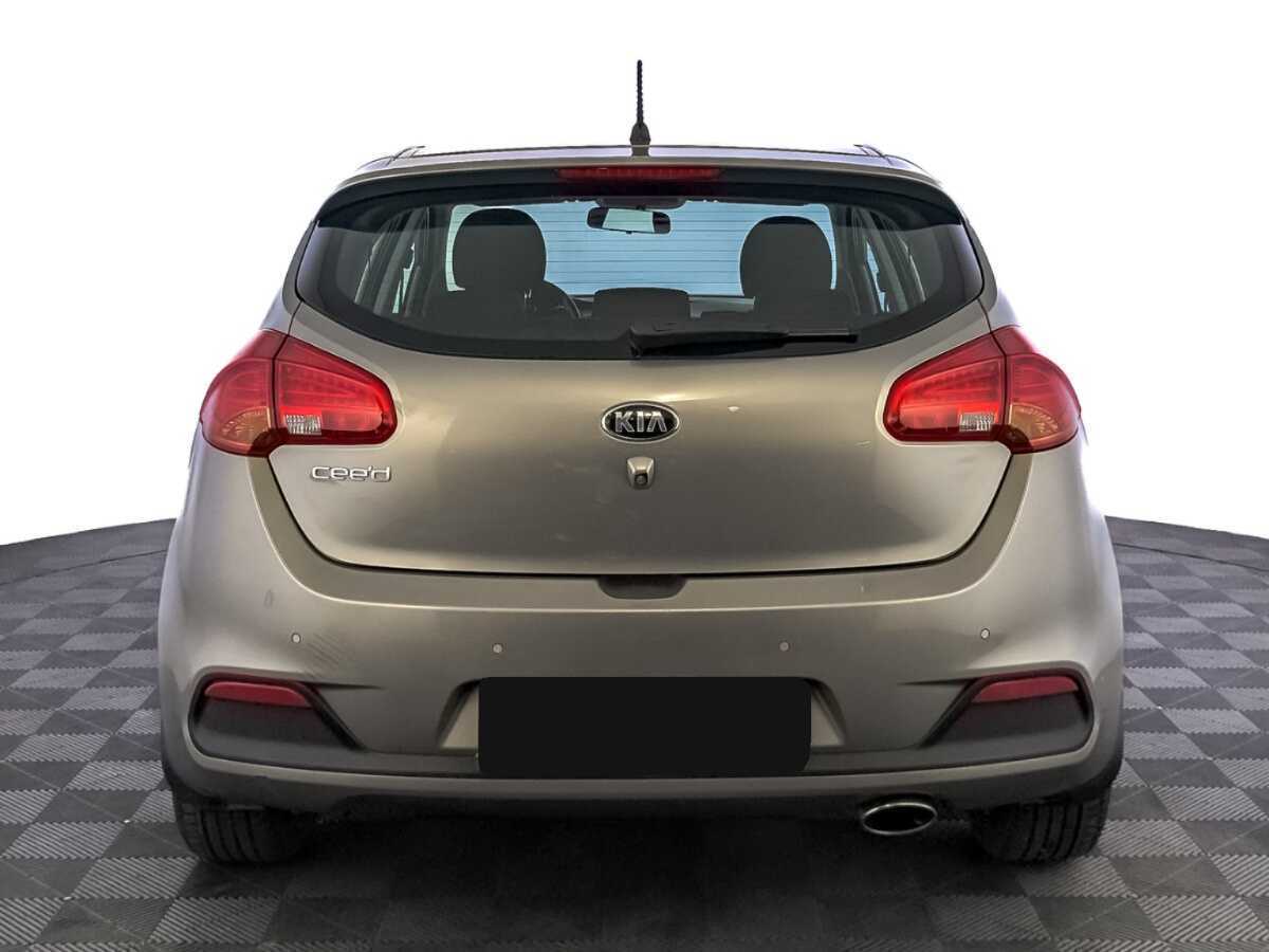 Kia Ceed с пробегом — 2014 год. Фото: #5