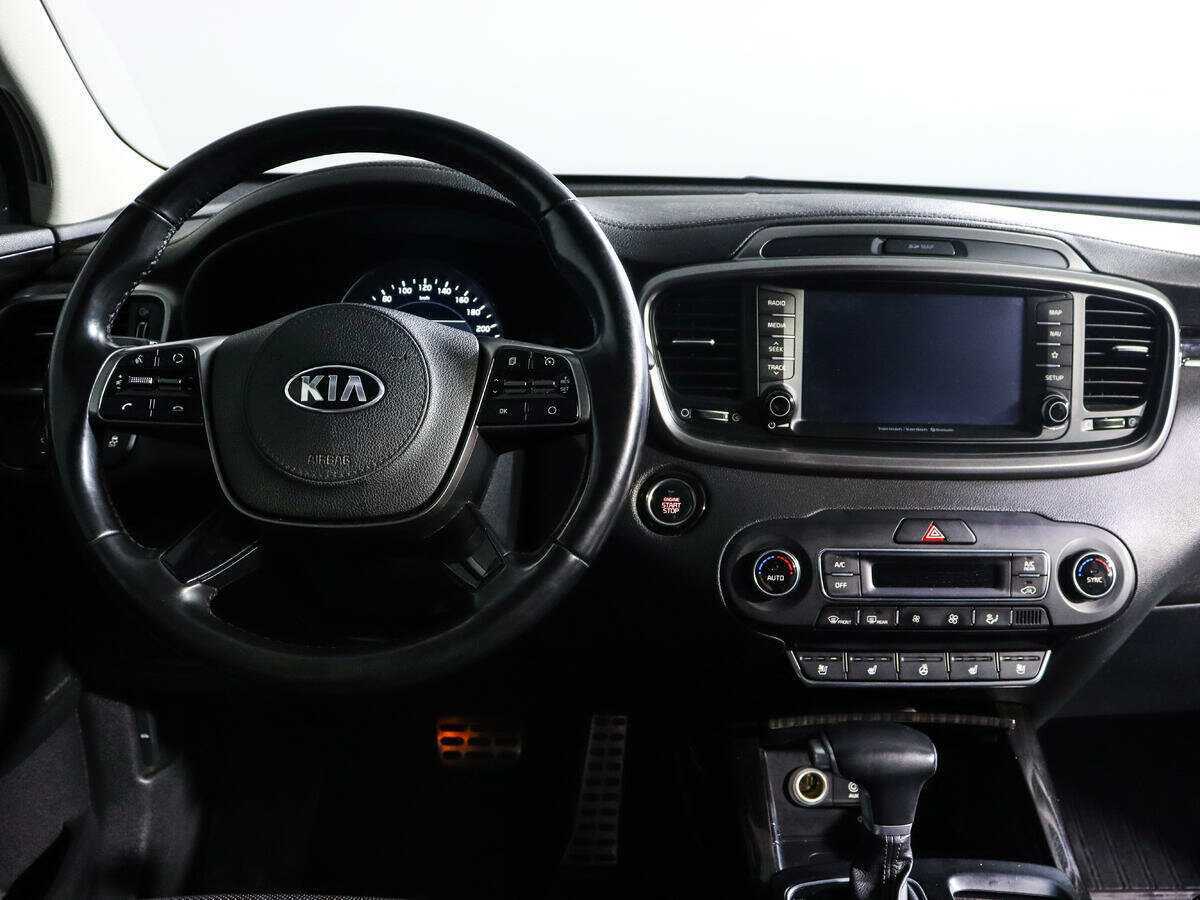 Kia Sorento с пробегом — 2019 год. Фото: #9