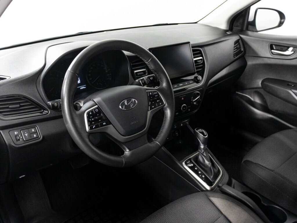 Hyundai Solaris с пробегом — 2020 год. Фото: #10